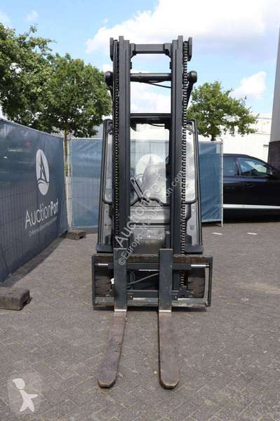 Carretilla elevadora Fenwick E30-01