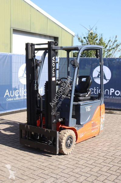 Carretilla elevadora Toyota 8FBEK16T