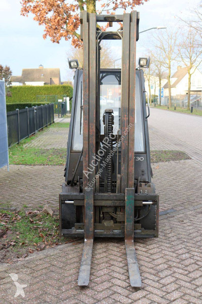 Stivuitor Linde E30/02