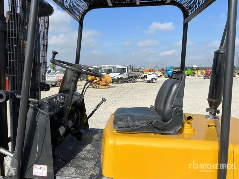 Carretilla elevadora OM 30 Forklift