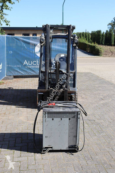 Chariot élévateur Linde E16