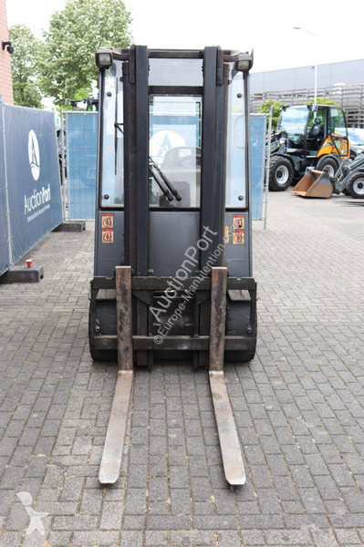 Chariot élévateur Still R60-30