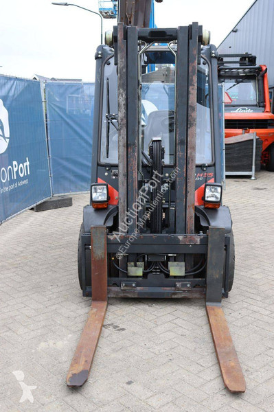 Chariot élévateur Linde D-02