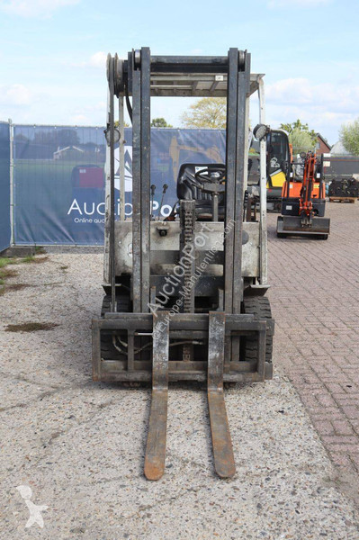 Wózek podnośnikowy Komatsu FB25H-1E