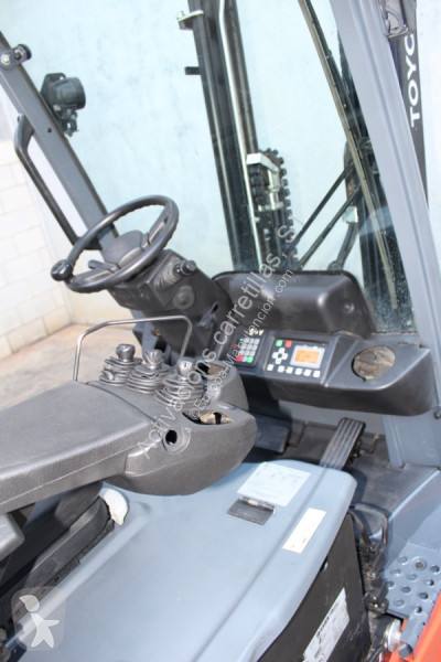 Carretilla elevadora  8FBE16T