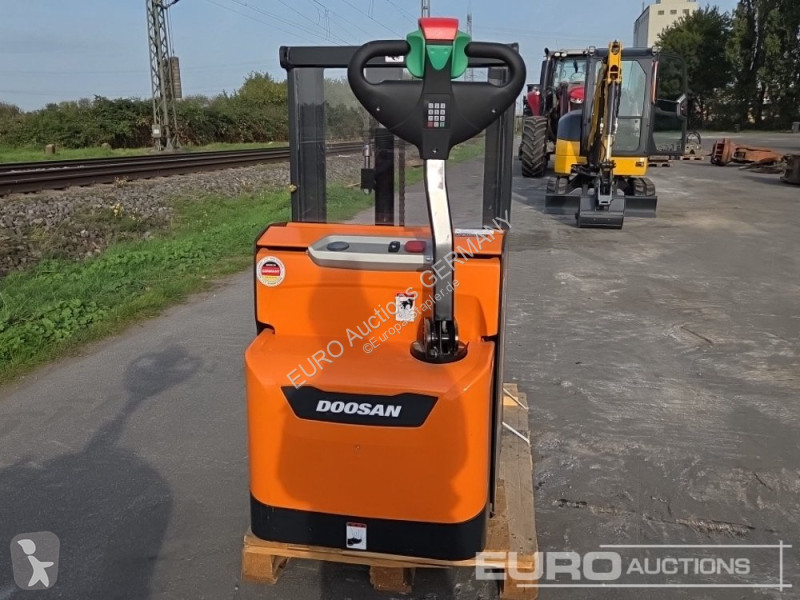 Empilhador elevador Doosan BDL13S-7
