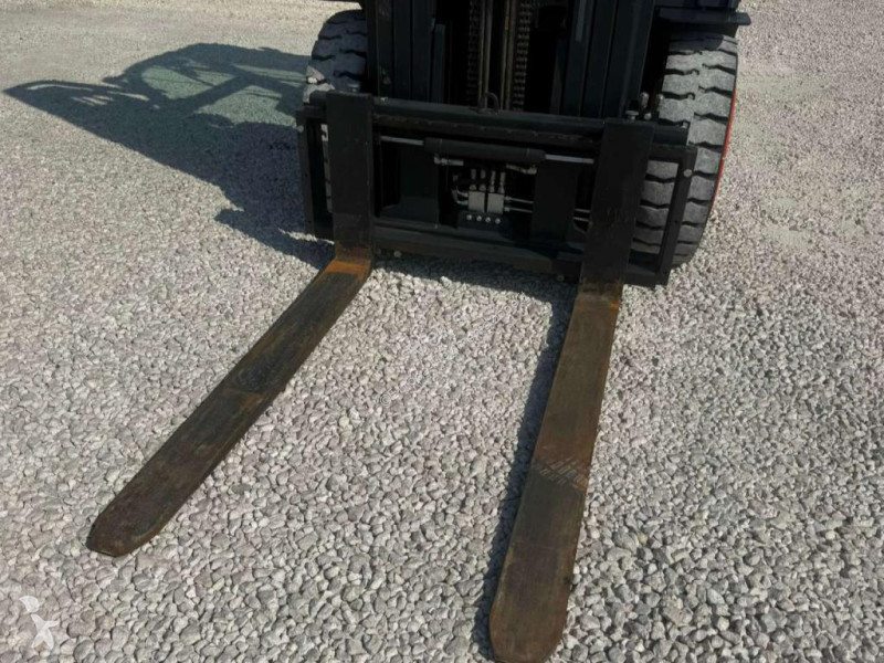 رافعة شوكية Bobcat D25NXP