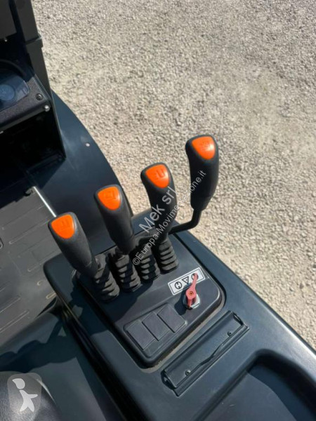 رافعة شوكية Bobcat D25NXP NUOVO
