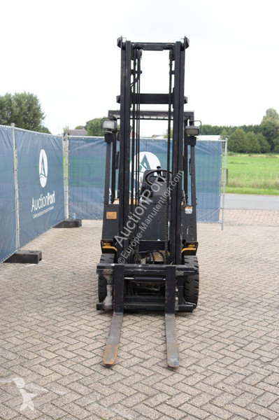Chariot élévateur Yale GLP16AFV2775