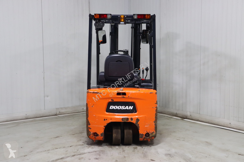 Chariot élévateur Doosan B18T-5