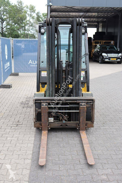 Chariot élévateur Yale GLP25VX