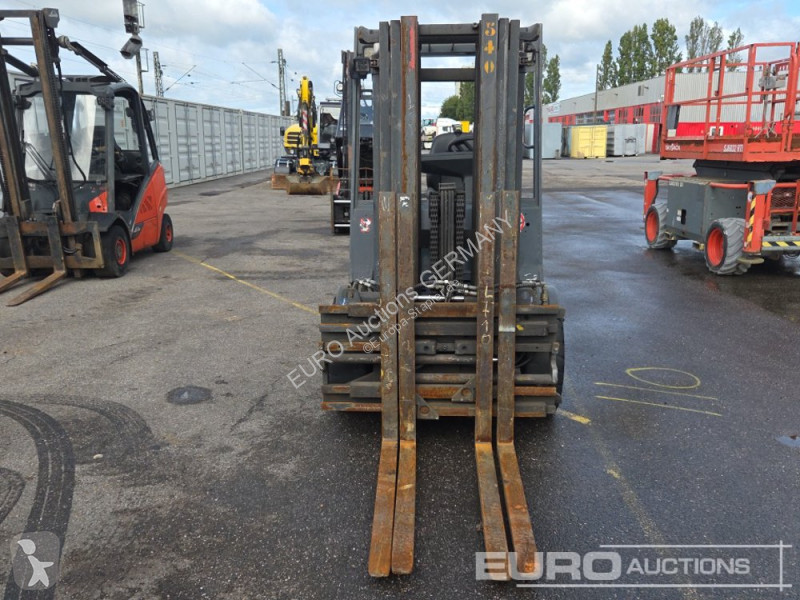 Chariot élévateur Still R60-40