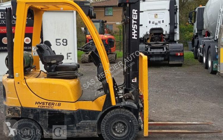 Empilhador elevador Hyster chariot mat
