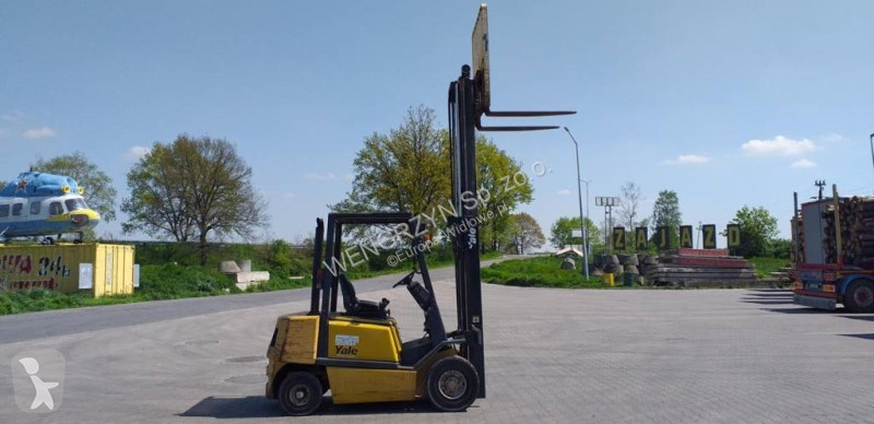Teleskopický manipulátor  Wózek widłowy YALE...