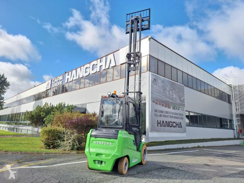 Teleskopický manipulátor Hangcha  AE30-I