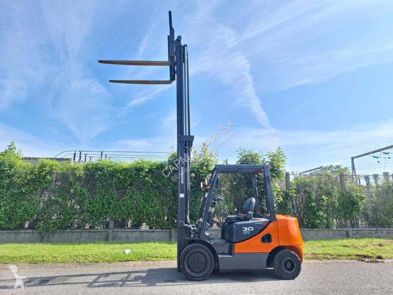 رافعة شوكية Doosan  D30S 5