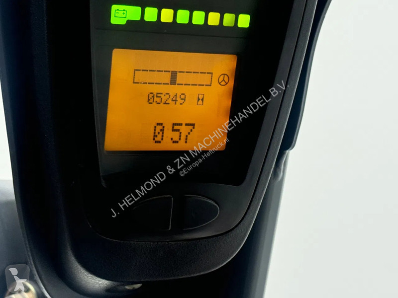 Teleskopický manipulátor Linde 386 E 20 PH-01