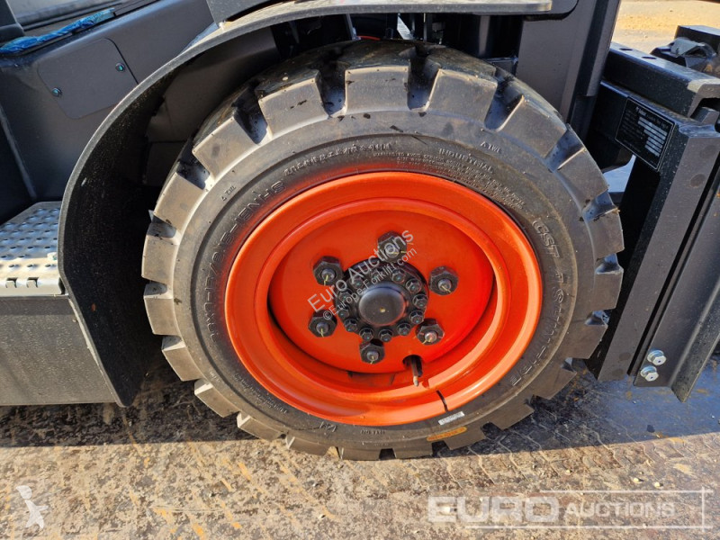 Heftruck Bobcat D30NX