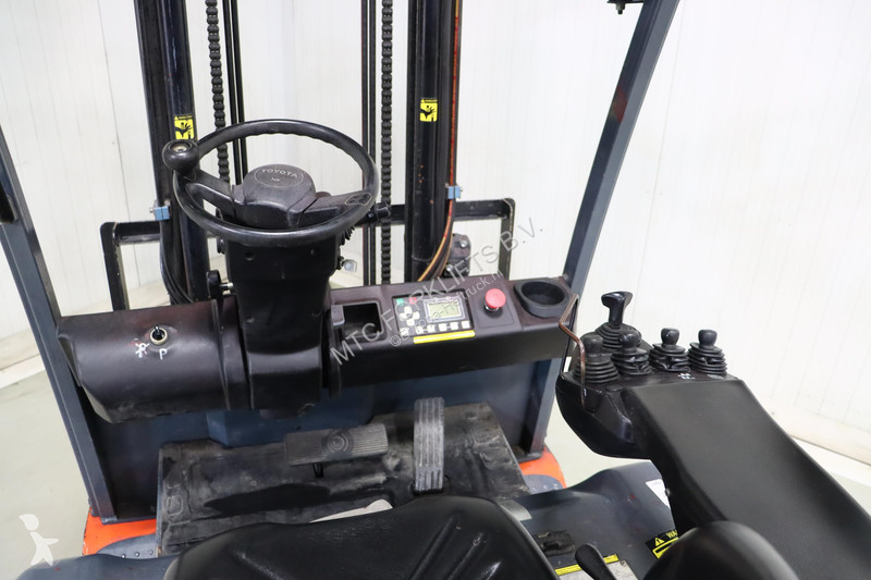 Heftruck Toyota 8FBMT25
