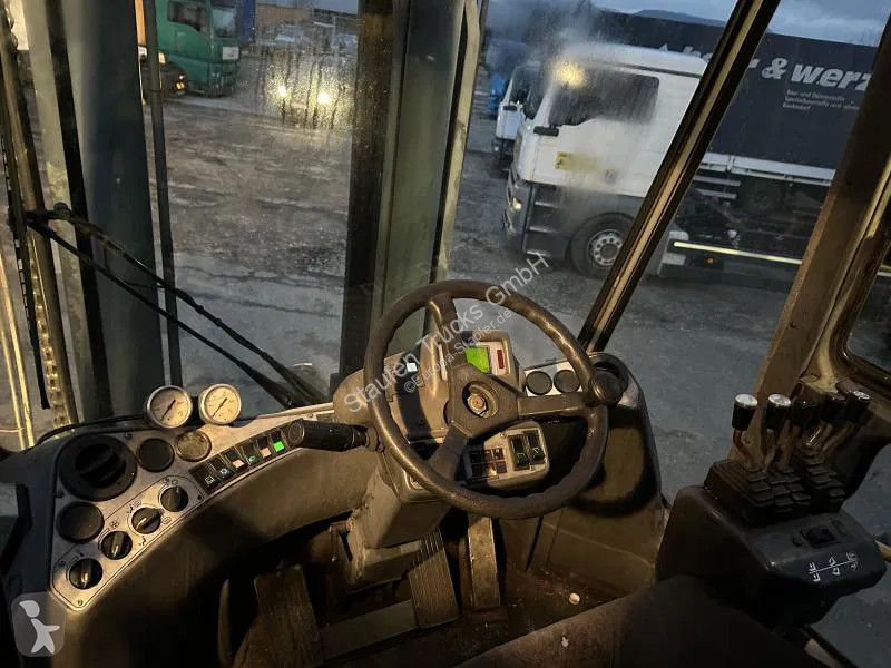 Teleskopický manipulátor Kalmar DCE 120 -12...
