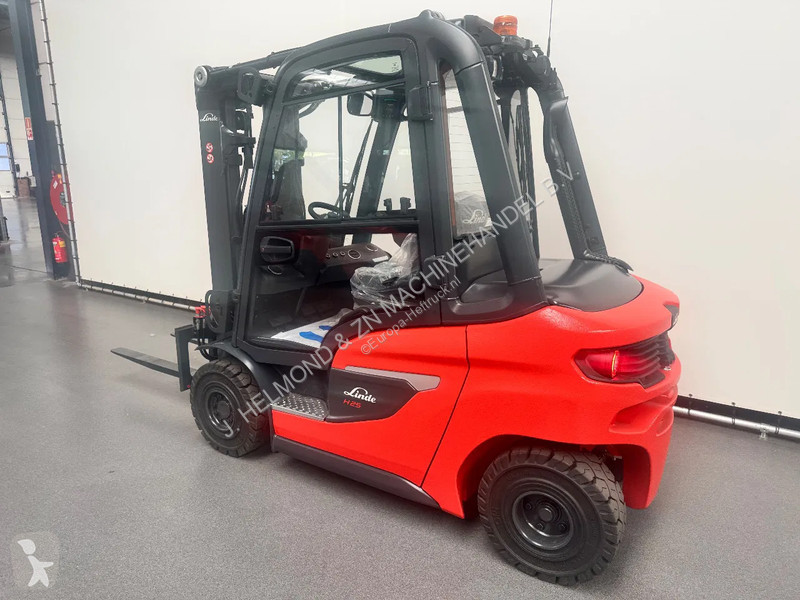 Teleskopický manipulátor Linde 1202 H 25 D-01