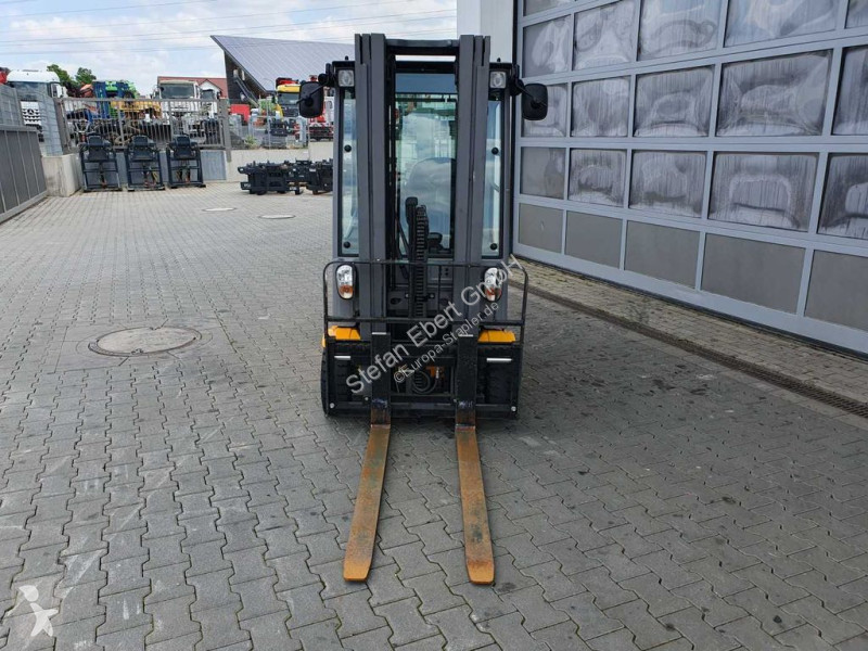 Stivuitor Jungheinrich EFG 215 / Triplex:...