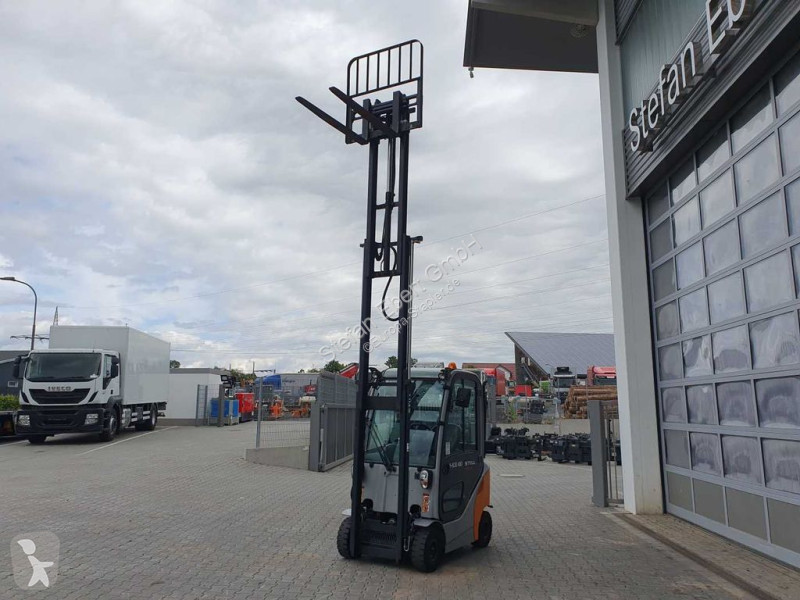 Heftruck Still -16 / Triplex: 4.60m / nur 789h!...