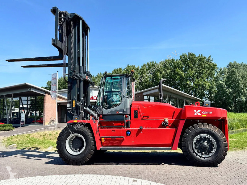 Chariot élévateur gros tonnage Kalmar DCG250-12