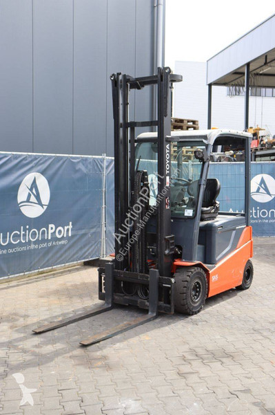 Carrello elevatore Toyota 8FBMKT25