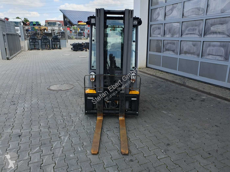 رافعة شوكية Jungheinrich EFG 215 / Triplex:...