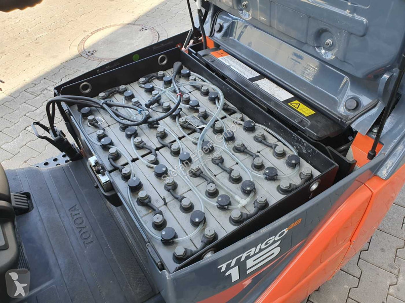 رافعة شوكية Toyota 8FBET15 / Triplex: 4.30m /...
