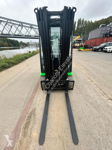 Teleskopický manipulátor Cesab  B625II