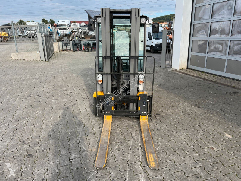 رافعة شوكية Jungheinrich EFG 215 / Triplex:...