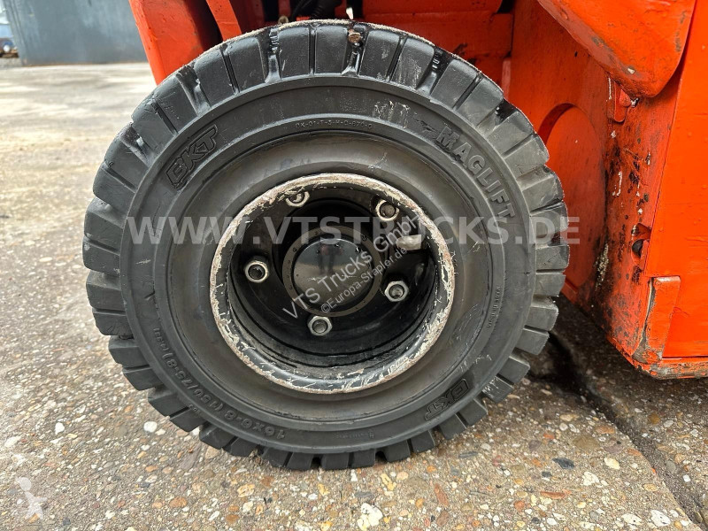 Teleskopický manipulátor Toyota 16 T 48V...