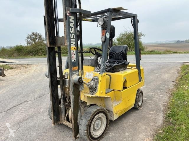 رافعة شوكية Nissan  1T5
