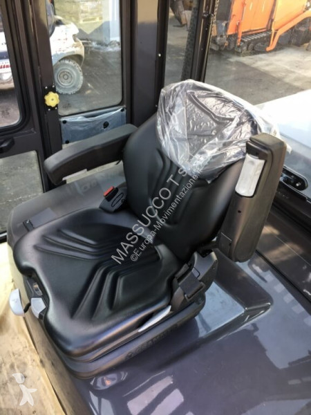 رافعة شوكية Manitou MI100D-ST4 S2