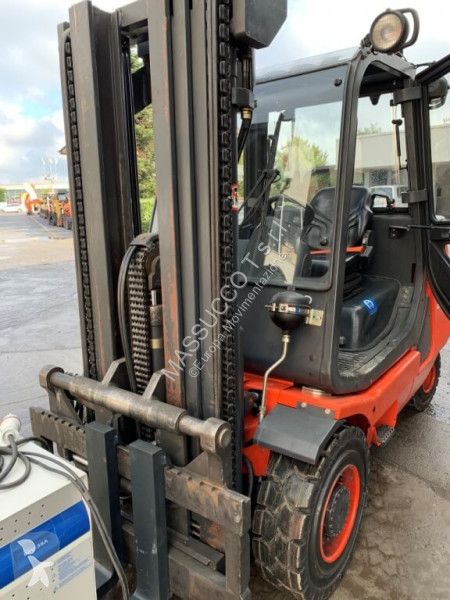 Vysokozdvižný vozík Linde E40P-02