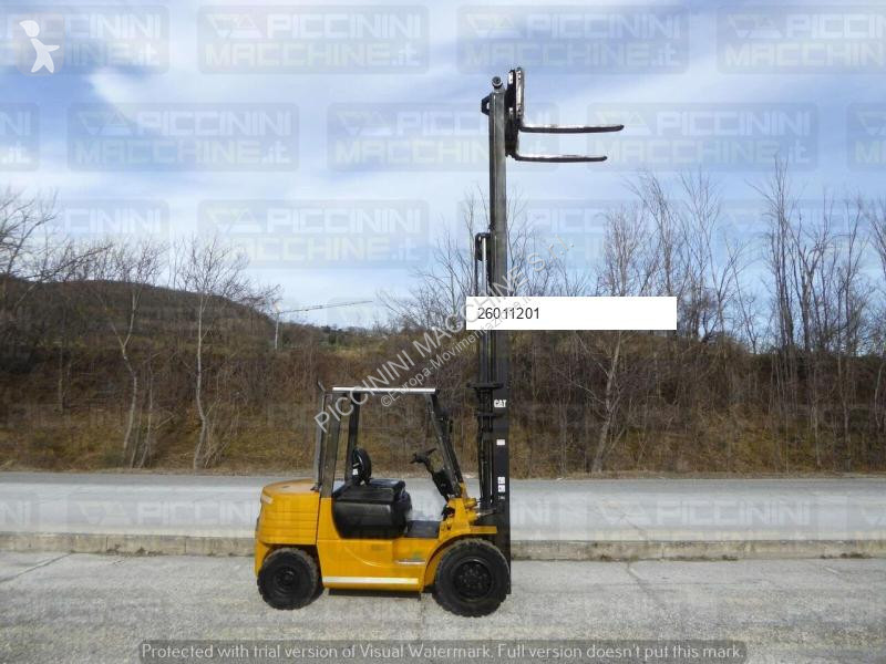 Vysokozdvižný vozík Caterpillar DP30