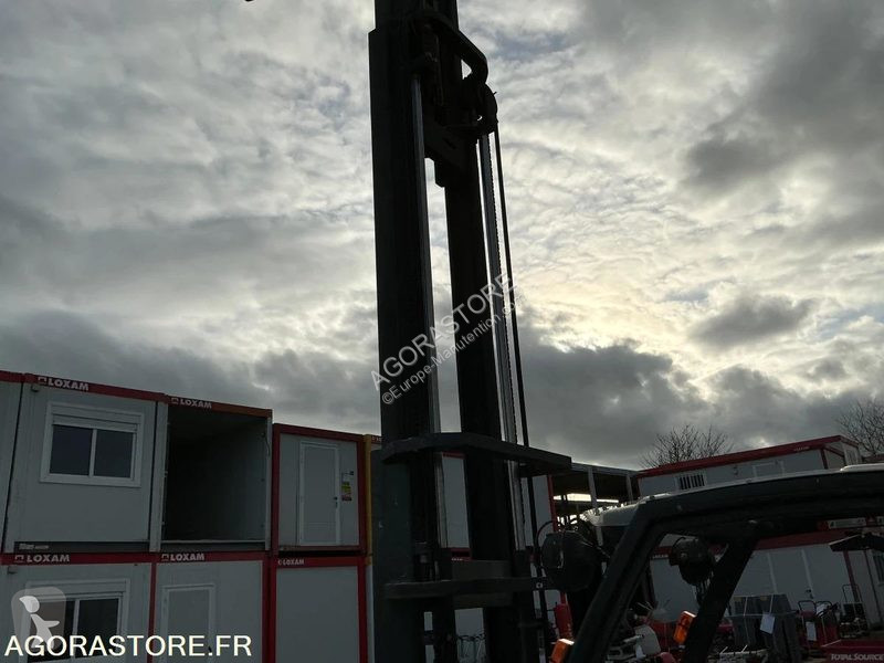 رافعة شوكية Nissan UD02A25PQ - 3F550
