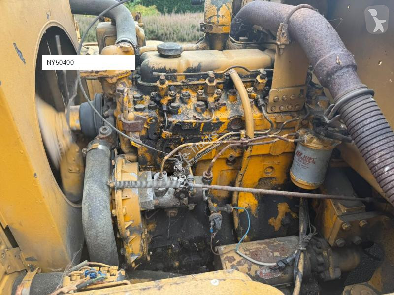 رافعة شوكية Caterpillar V120