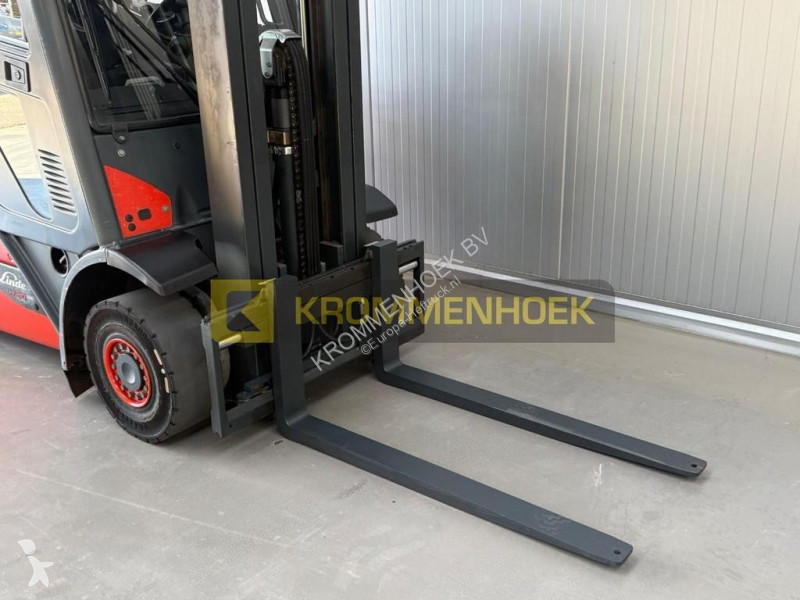 رافعة شوكية Linde H 20 D-02/600