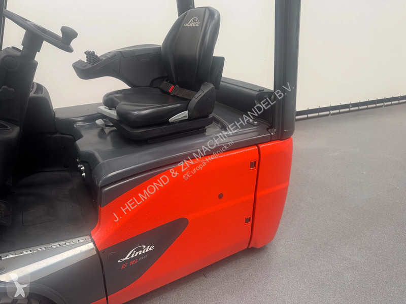 Teleskopický manipulátor Linde 1602