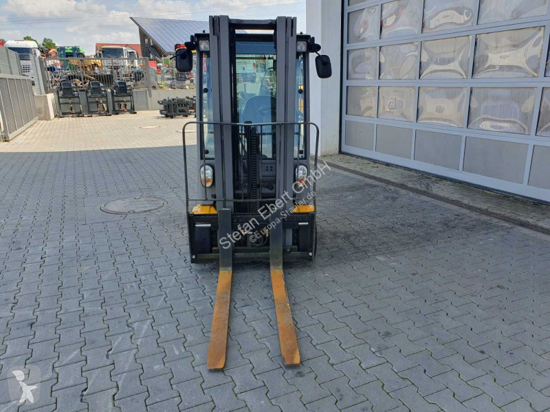 Lyfttruck Jungheinrich EFG 215 / Triplex:...