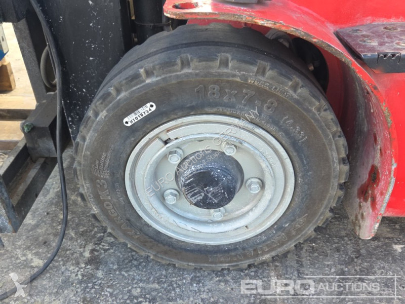 Навантажувач вилковий Manitou ME316