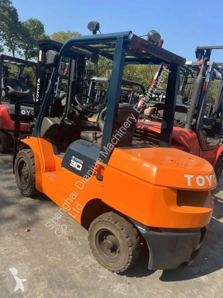 رافعة شوكية Toyota +86 18817734137