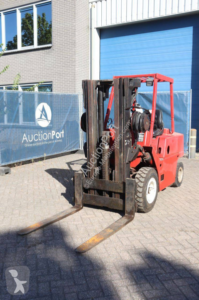Chariot élévateur Clark C 600 - Y 50 PD