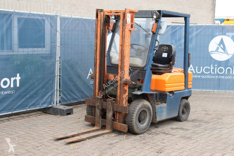 Chariot élévateur Toyota 02-5FD 15
