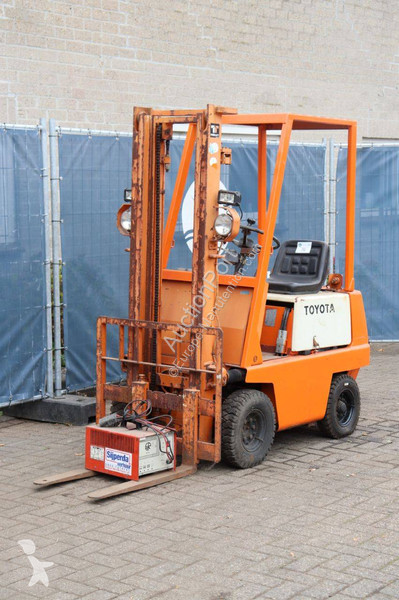 Stivuitor Toyota 2F6L9