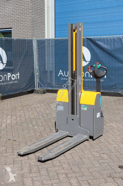 Carretilla elevadora Jungheinrich EMC 110