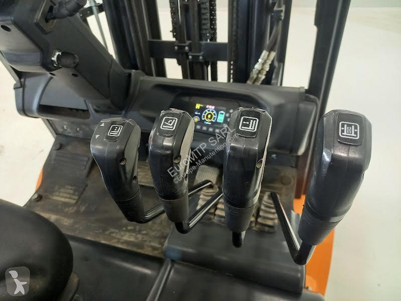 Empilhador elevador Doosan  B25NS